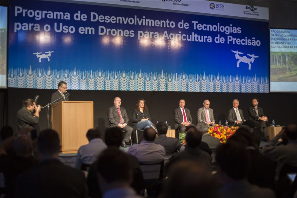 Lançamento do  Programa de Desenvolvimento de Tecnologias para o Uso em Drones para Agricultura Precisão // Embrapa/ Divulgação