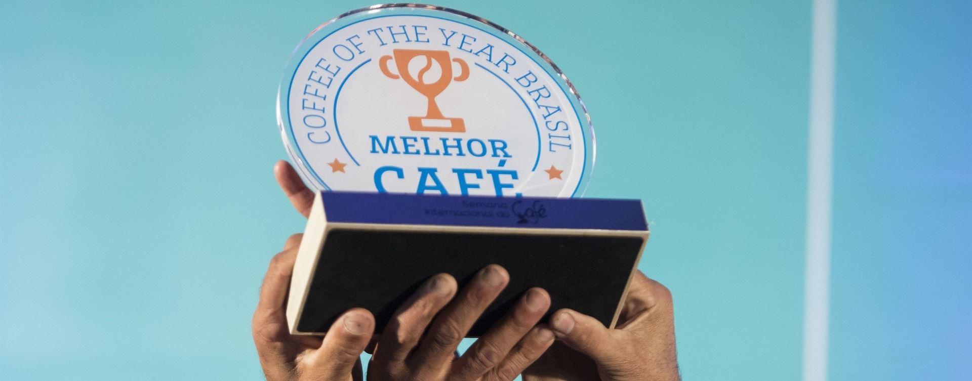 Última semana para enviar sua amostra para o Coffee of The Year 2022!