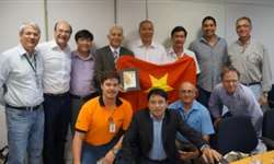 Representantes do Vietnã conhecem produção de conilon brasileiro