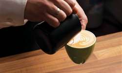 Contratos de café com vencimento em dezembro perdem 350 pontos