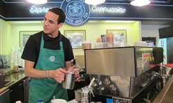 Starbucks pretende quase dobrar sua receita anual em cinco anos