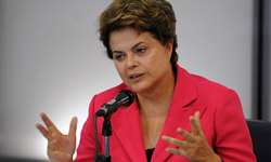 Dilma oficializa Kátia Abreu no MAPA e outros 12 ministros