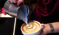 Starbucks se compromete a contratar 10.000 refugiados