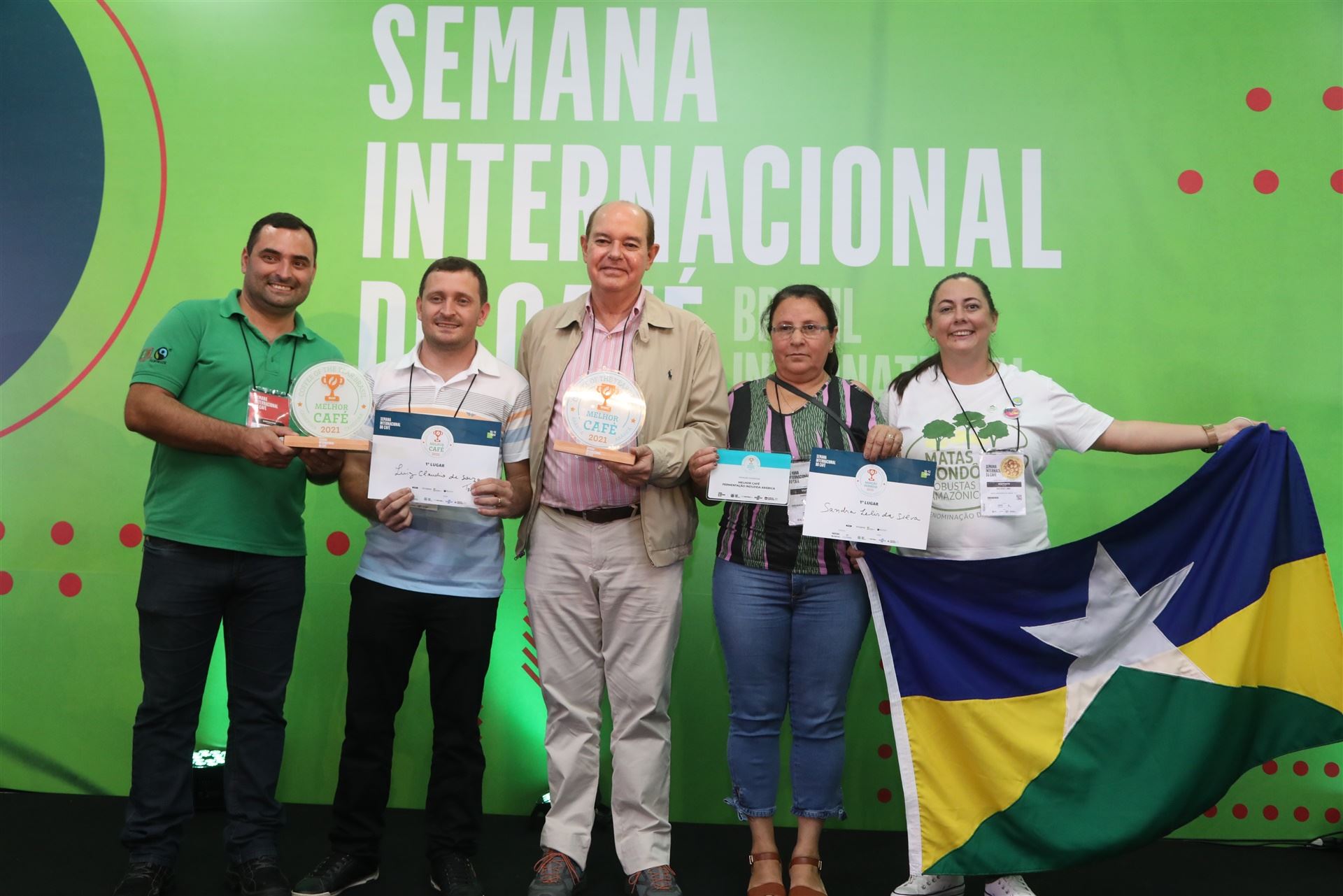 Cafeicultores de Minas Gerais, Espírito Santo e Rondônia levam a melhor no Coffee of The Year 2021