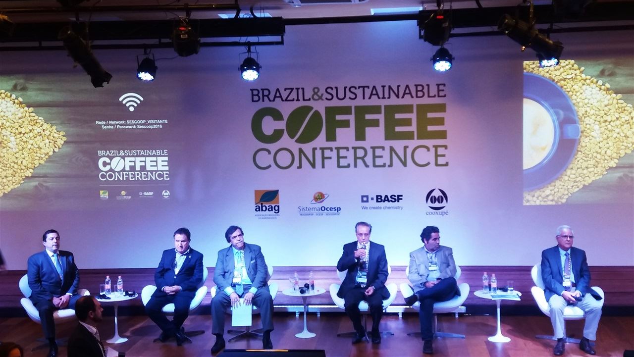 Foto: Thais Fernandes / Café Editora
